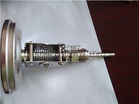 雙金屬溫度計中的可動外螺紋是什么？